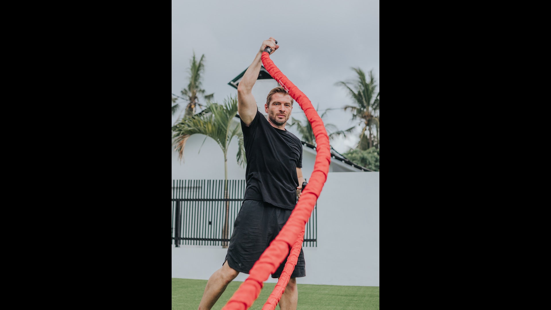 Conquer Your Workout Goals with Outdoor Battle Rope Training